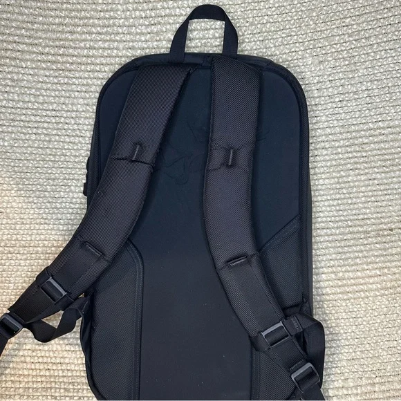 ARCTERYX Black Blade 21 Laptop Daypack Travel Backpack